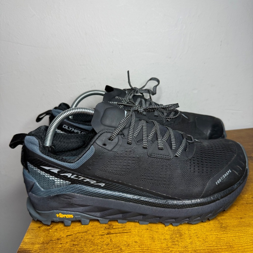 Altra Olympus 4 Trail Running Shoes Mens Size 9.5 Black ALOA4VQM042